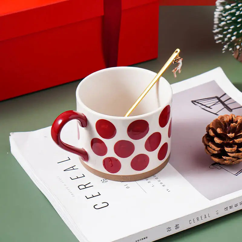 مجموعة أكواب سيراميك يابانية مرسومة يدويًا مع صندوق هدايا للزوجين