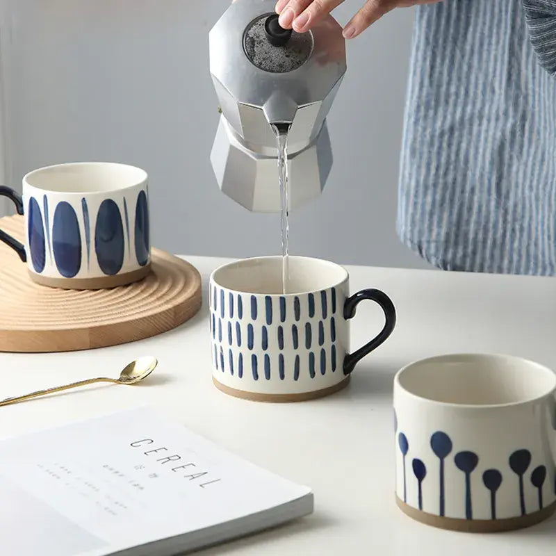 مجموعة أكواب سيراميك يابانية مرسومة يدويًا مع صندوق هدايا للزوجين