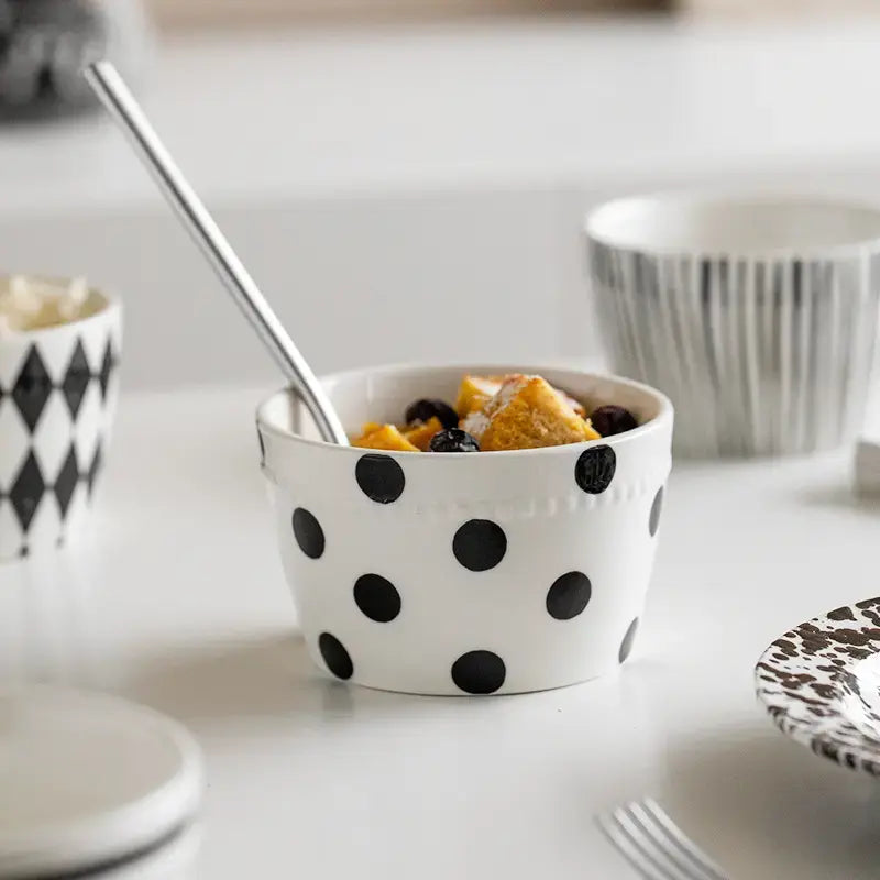 Luxury High Quality 5 Bowls Porcelain Set for Gift 5 inch