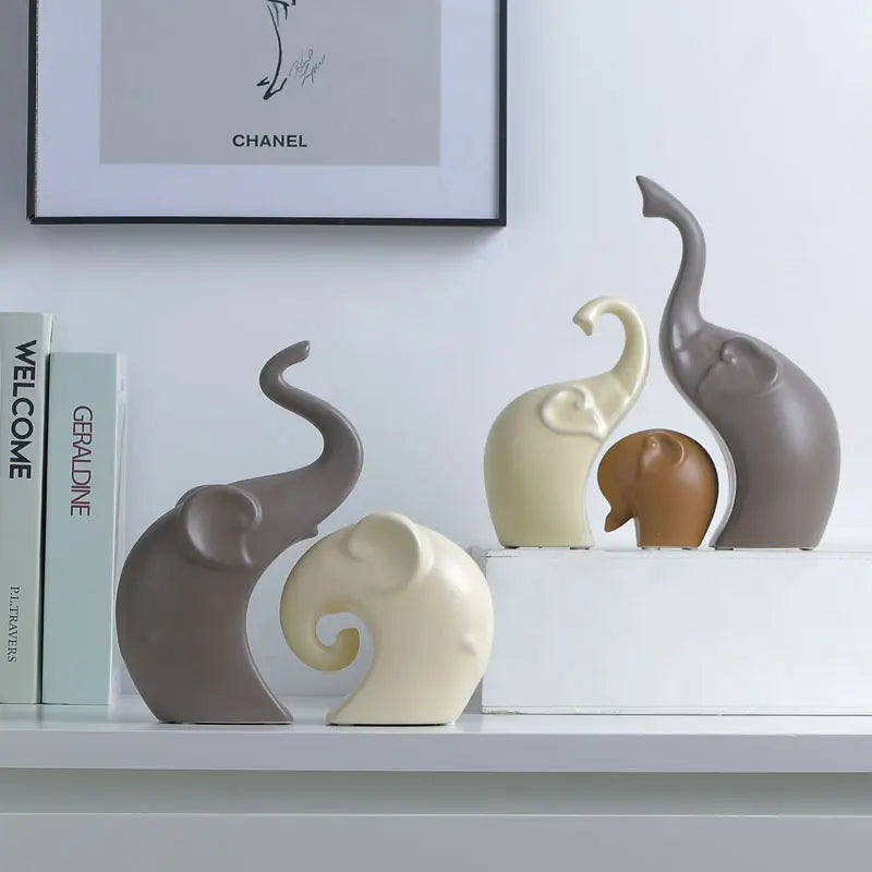 مجموعة من 3 قطع من تمثال الفيل المصنوع من البورسلين