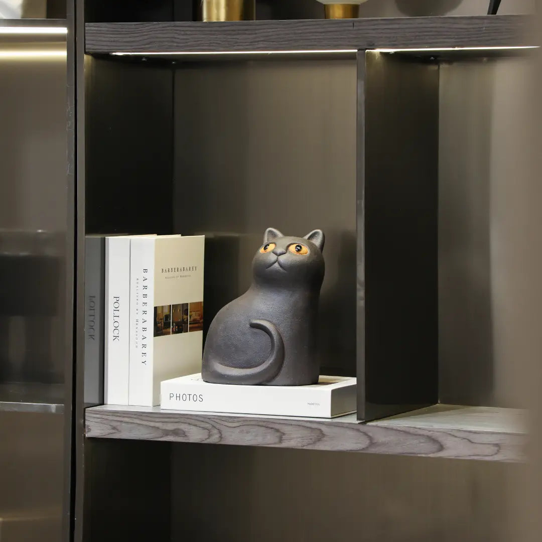 Big-Eyed Figurine – Whimsical Decorative Sculpture