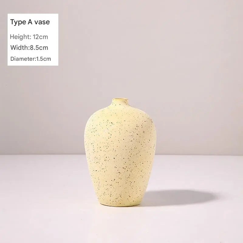 مزهرية سيراميك صغيرة من موراندي