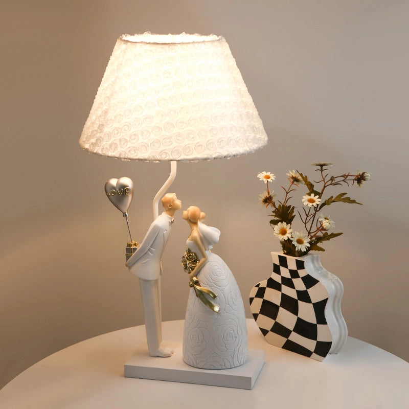 Balloon Couple Table Lamp