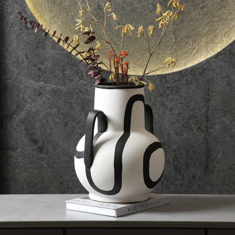 Hand-Painted Vase with Black Rim – Artistic Home Decoration