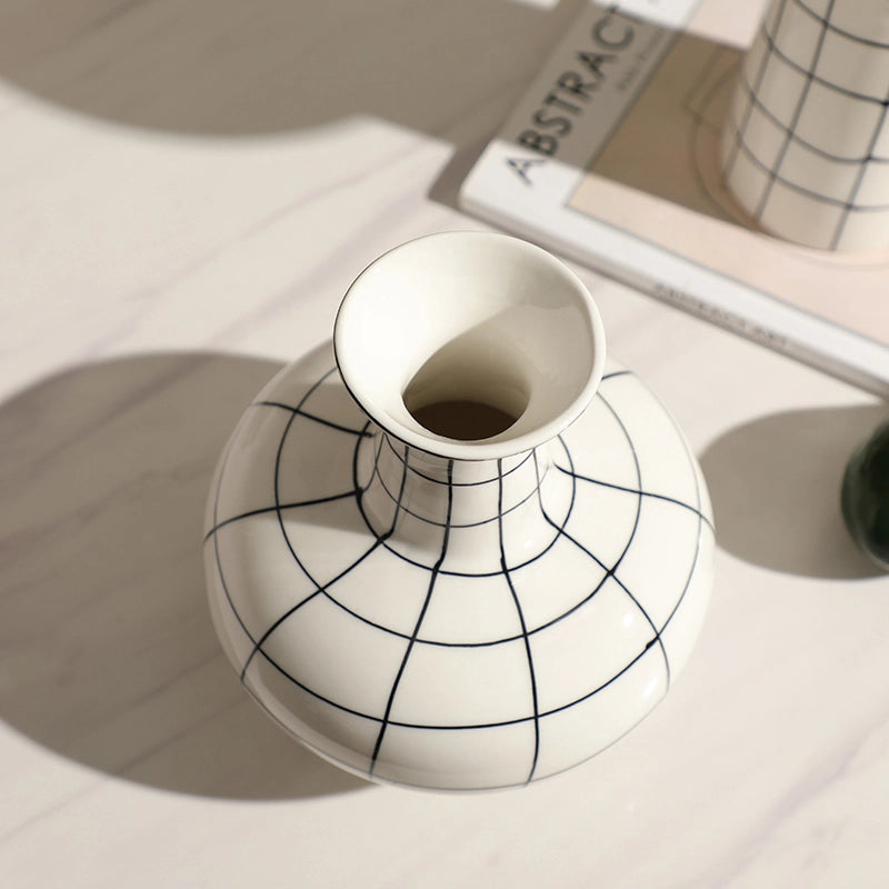 Hand-Painted Grid Vase – Geometric Line Design for Modern Interiors