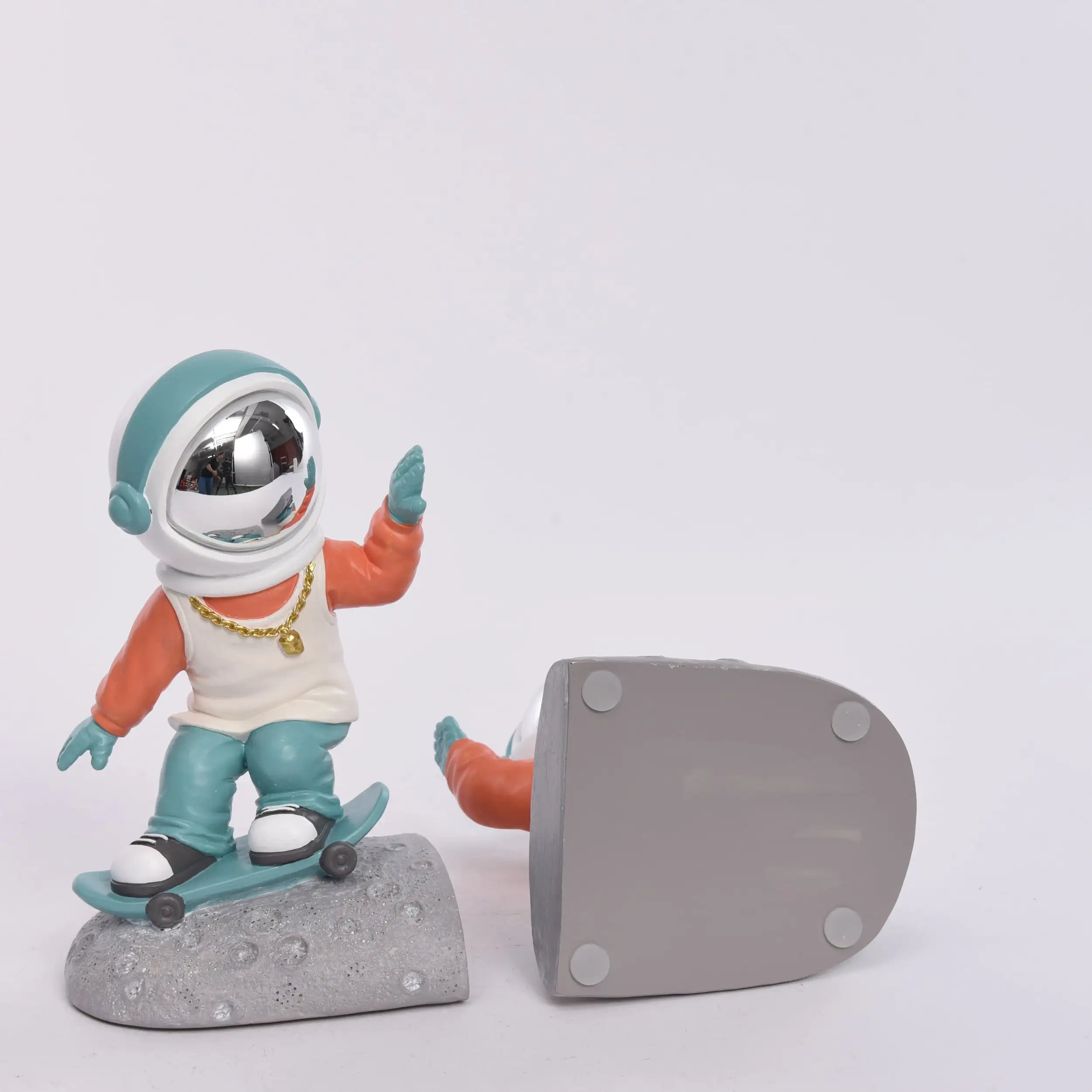 Kakizzy Custom White Resin Astronaut Bookend – Spaceman Bookshelf Decor & Gift Figurine