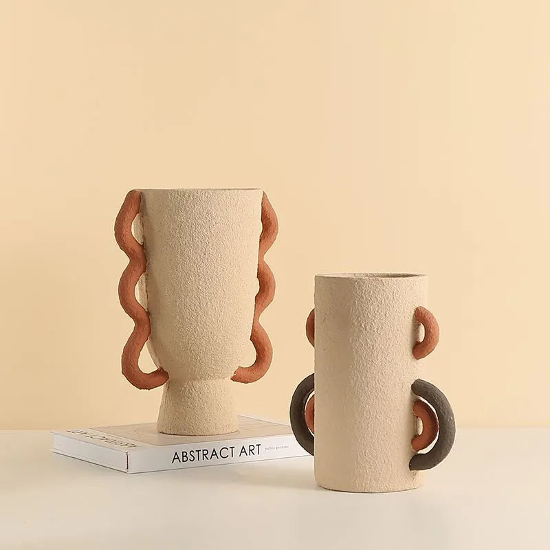 Geometric Sand-Textured Ring Vase – Artistic Flower Arrangement & Home Decor