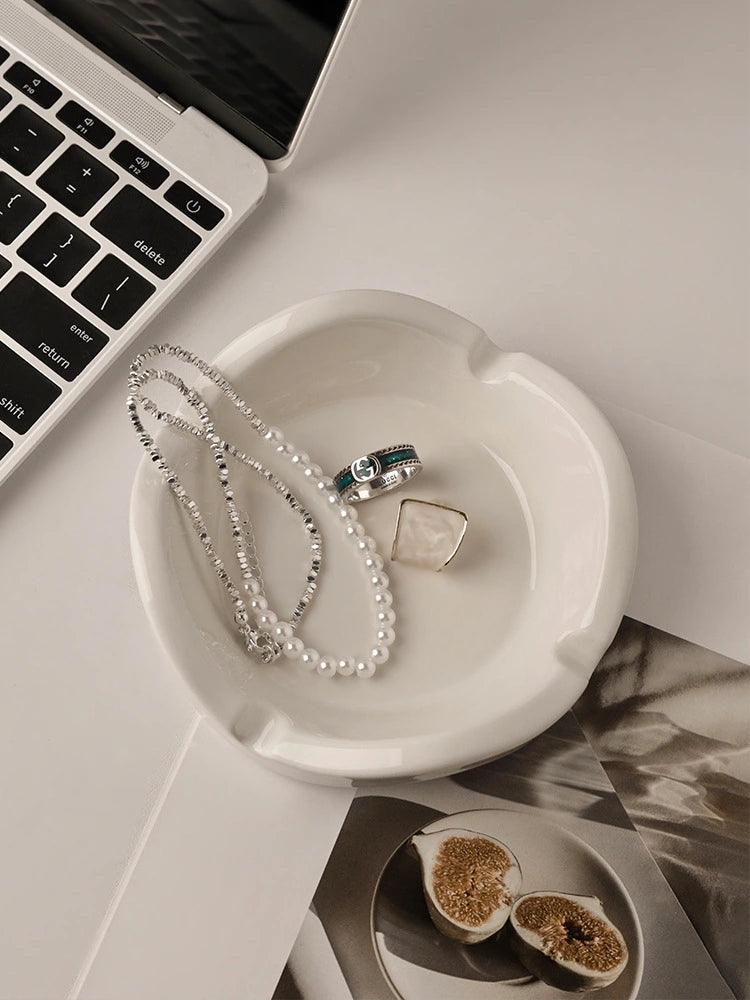 Luxury Ceramic Ashtray Ornaments Black and White