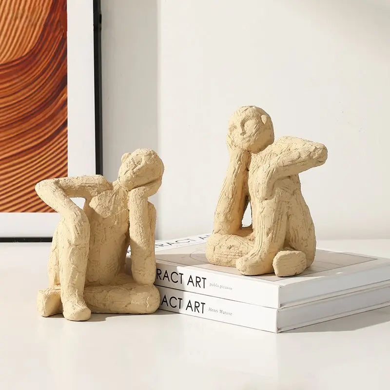 Medieval-Style Abstract Meditator Bookend – Unique Office & Bookshelf Ornament