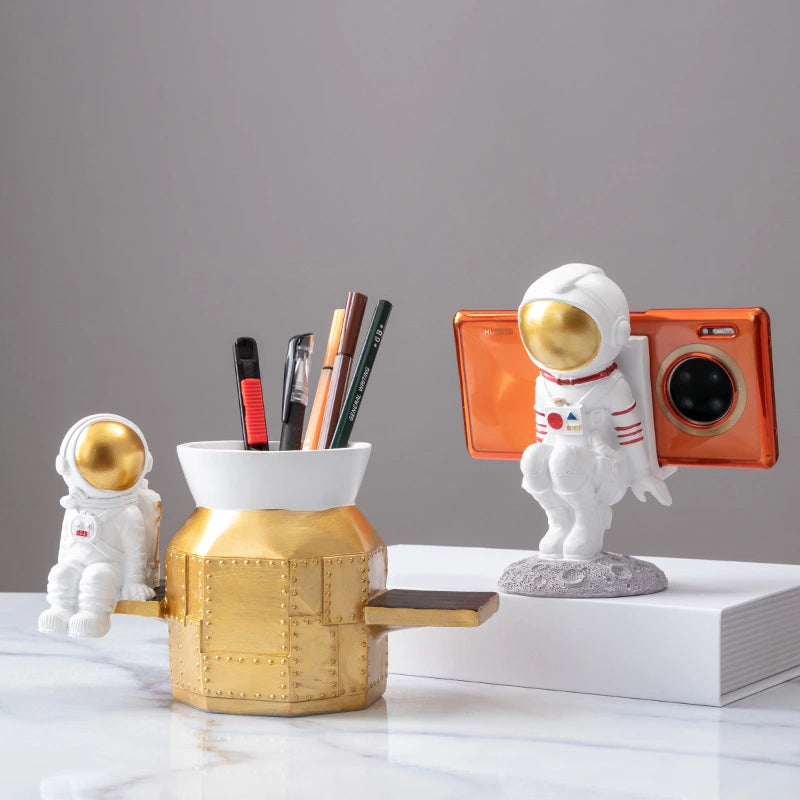 Astronaut Pen Holder Storage Figurines