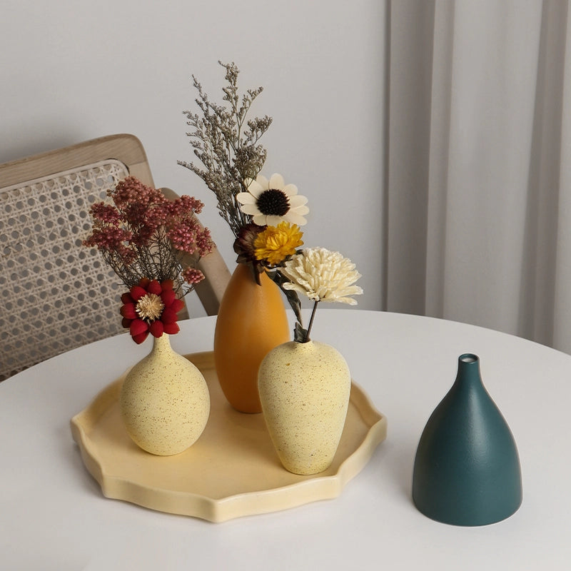 مزهرية سيراميك صغيرة من موراندي