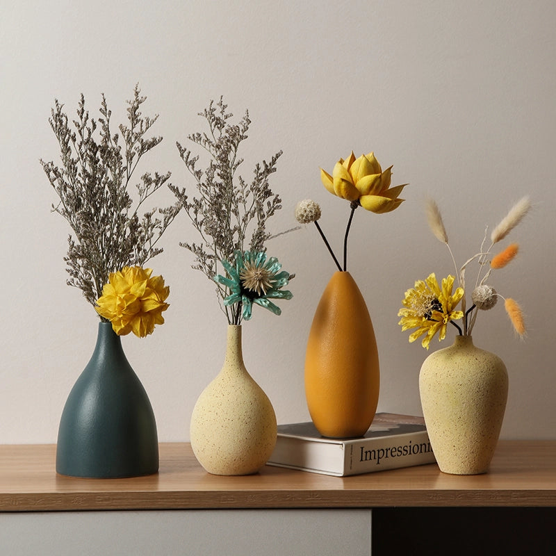 مزهرية سيراميك صغيرة من موراندي