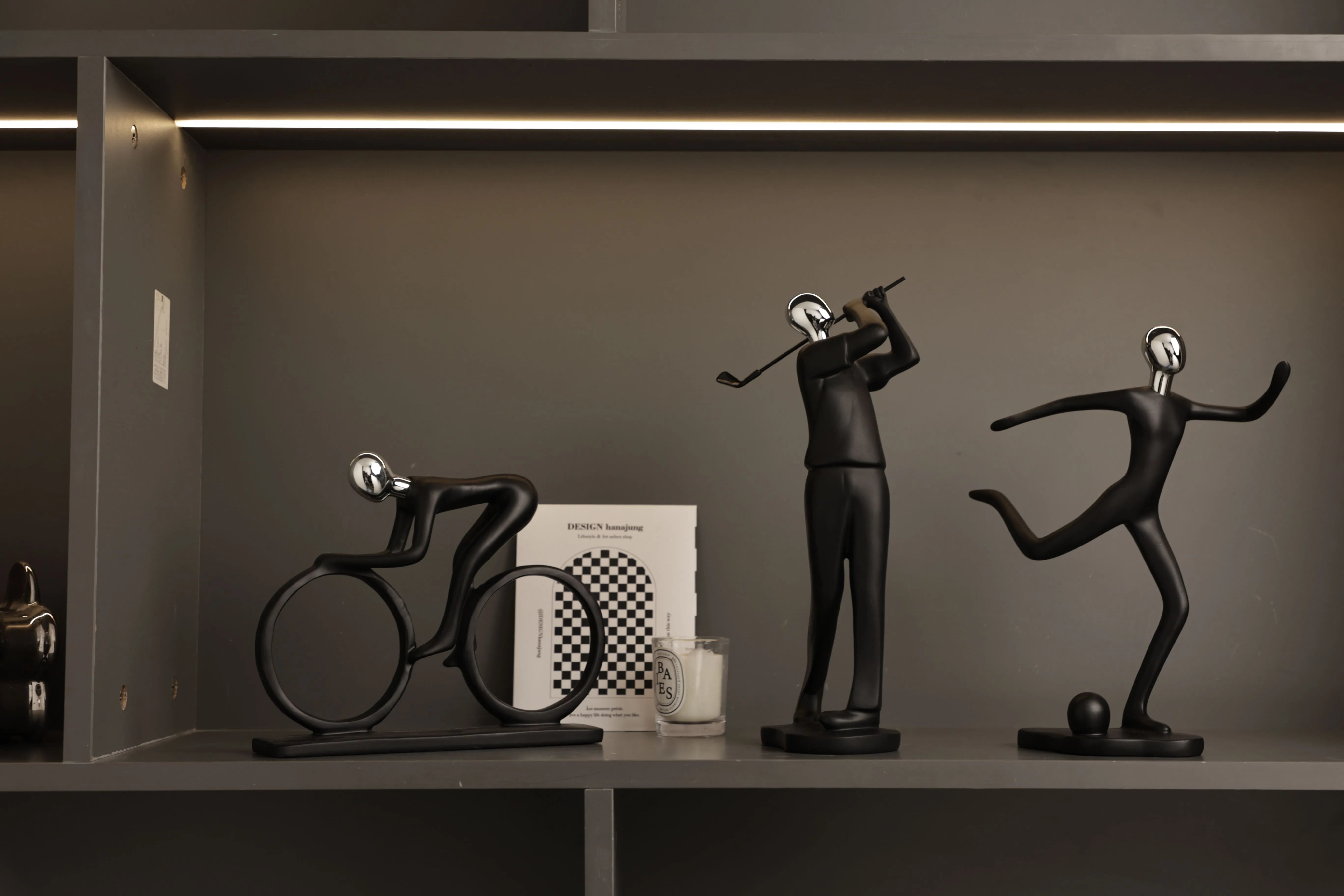 Modern Art Sportsman Figurines Resin