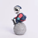 87CM Life-Size Skateboard Astronaut – Resin Spaceman Sculpture for Creative Indoor Decor