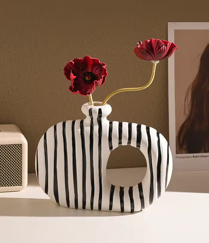 Creative Nordic Black White Striped Ceramic Vase High-End